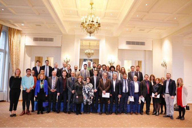 DZ4R4lWWkAAp C2.jpg Large 675x450